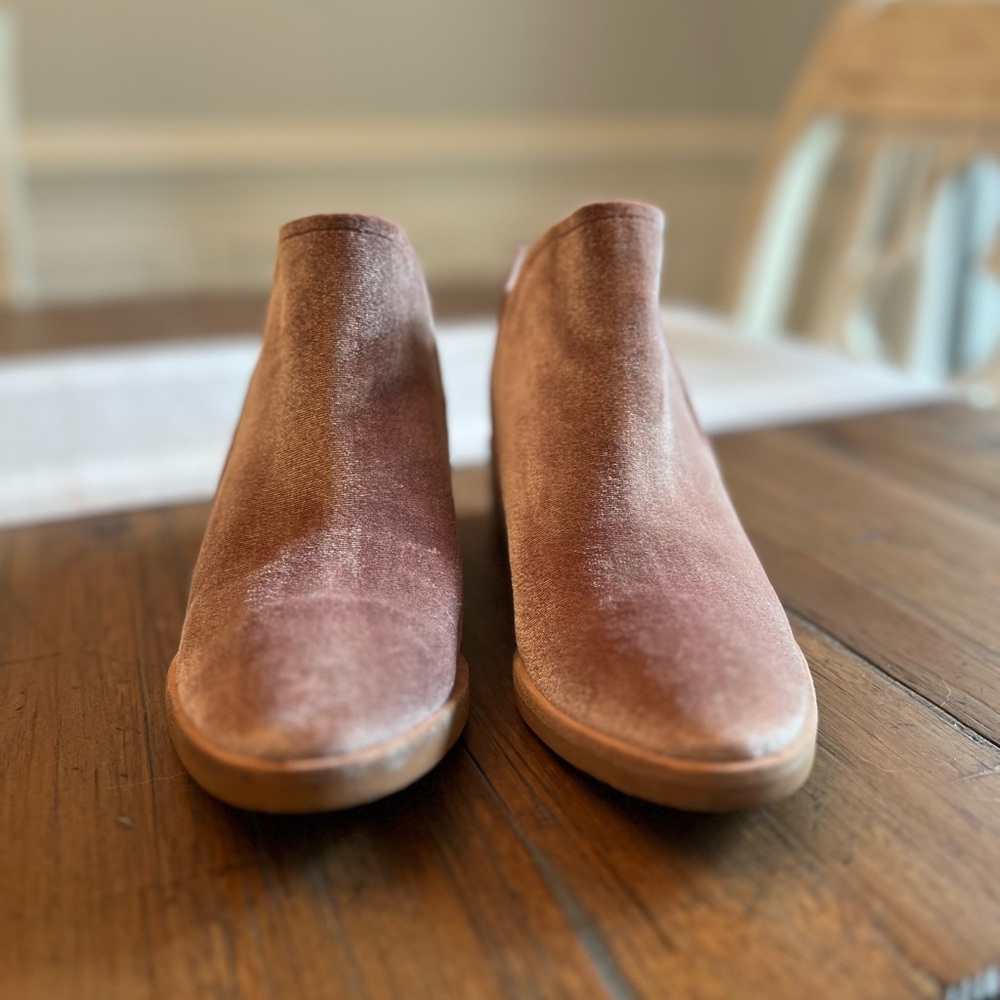 Dolce Vita pink velvet booties